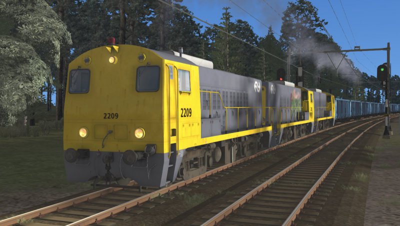 More information about "NS CT 2200 in triple tractie met eanos wagens op de retro canvas route"