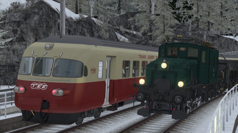 More information about "Een Ce 6/8 II "Krokodil" Passeert een TEE op de Gotthardbahn."