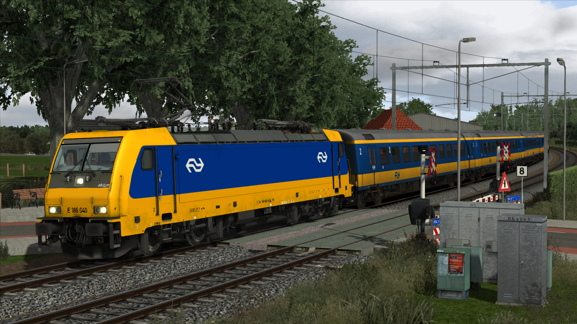 NS TRAXX onderweg naar Eindhoven van Tilburg