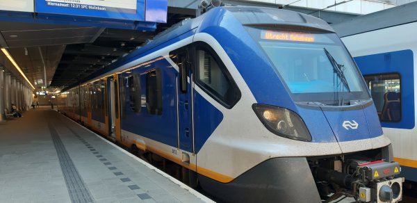 SNG als speciale trein naar Utrecht Maliebaan