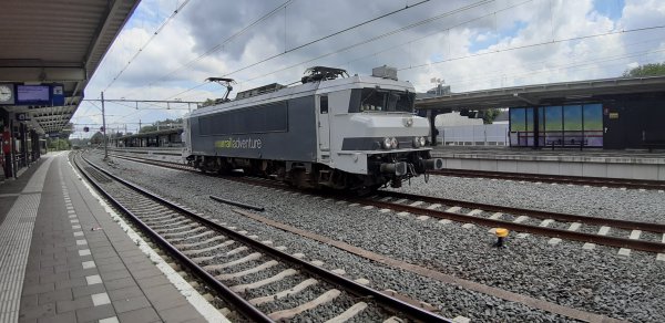 Railexperts 9903 op station Gouda
