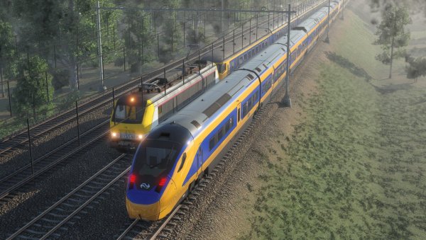 Stadler ICNG en HLE13 met ICR-trein (2021)
