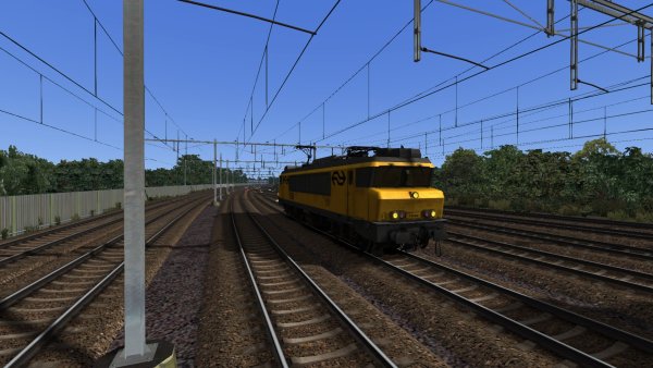 NS 1630 op het depot van Deventer