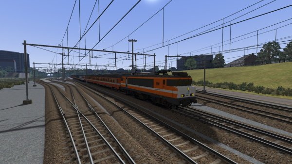 RXP 9901 vertrekt met speciale trein van het opstelterrein van Nijmegen