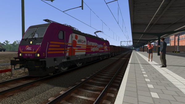 HSL 186 383 met bietentrein op station Groningen