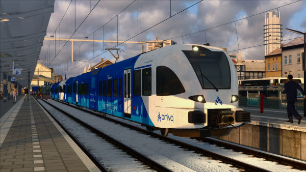 Arriva GTW 524 staat klaar voor vertrek als RS20 8017 richting Emmen.