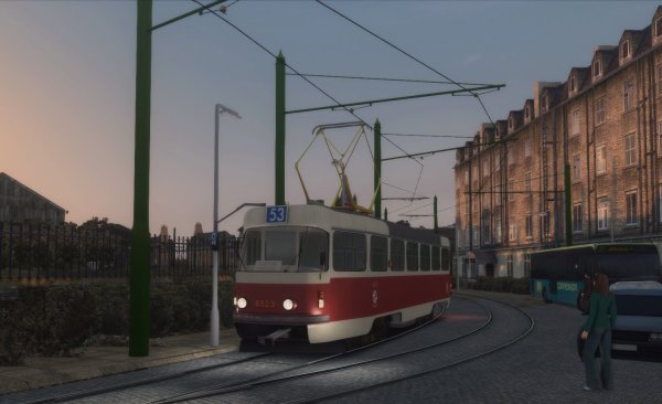 Met de Tatra T3 door de smalle straatjes.